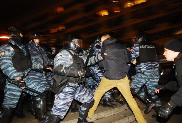 Половина беркутовцев, которые разгоняли Майдан, до сих пор работают в спецподразделениях — ГПУ