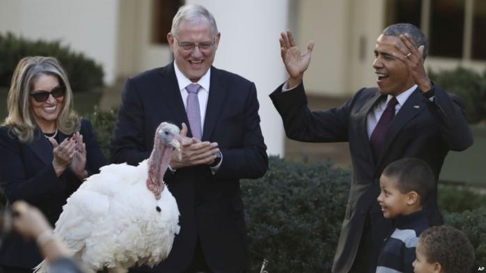 День благодарения в США: как поздравили американцев Обама и Трамп (ФОТО, ВИДЕО)