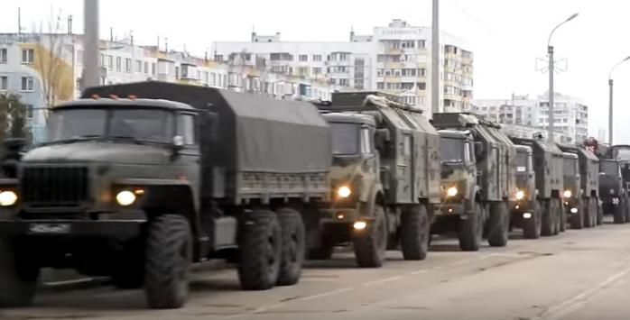 Керчь и Симферополь всполошились из-за колонн военной техники (ВИДЕО)