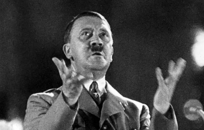 Гитлер на свадьбе. Опубликовано неизвестное ранее фото фюрера
