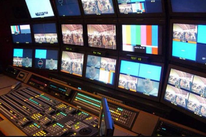 Украинские телеканалы с 1 января станут платными