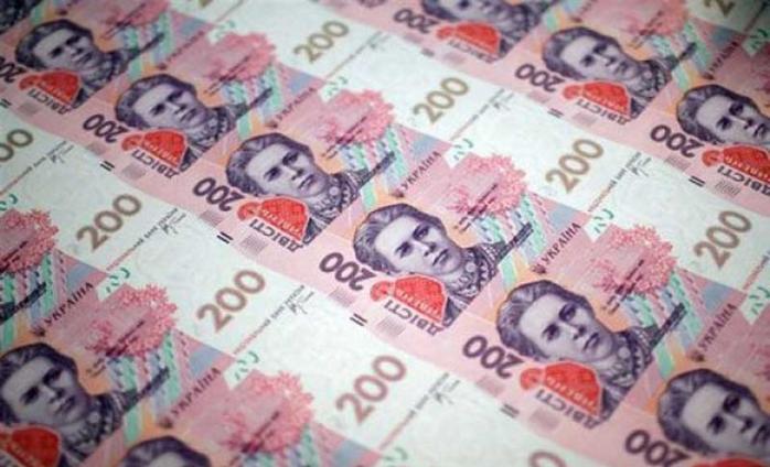 Рада повысила минимальную зарплату до 3200 грн