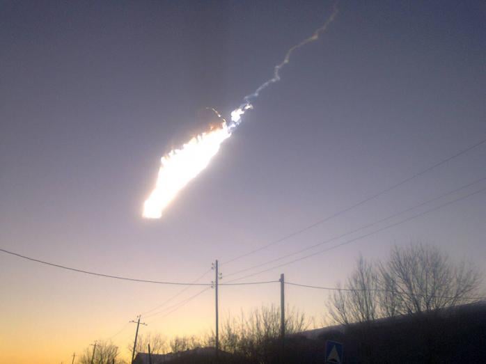 У небі над РФ спалахнув метеорит (ВІДЕО)