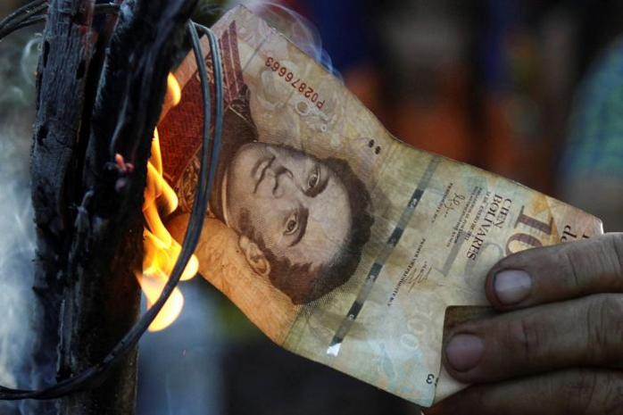 Брак готівки: у Венесуелі тривають масові заворушення (ФОТО, ВІДЕО)
