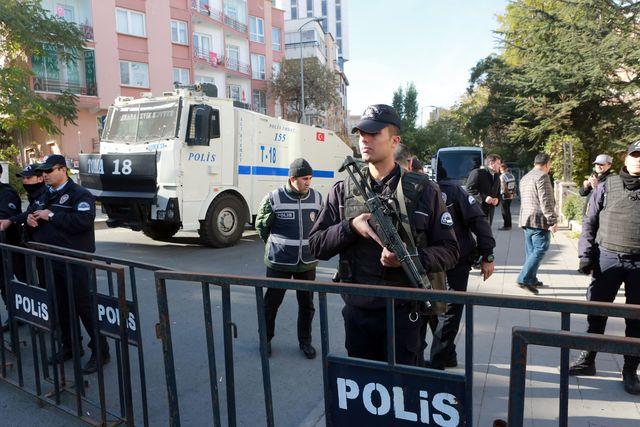 Задержаны семь вероятных сообщников смертника, устроившего теракт в Турции