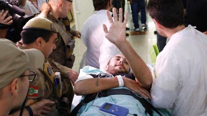 Выживший в авиакатастрофе бразильский футболист: за минуту до крушения я пересел