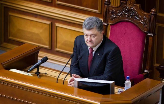 Ночной госбюджет-2017: СМИ сообщают, что в Раду едет Порошенко