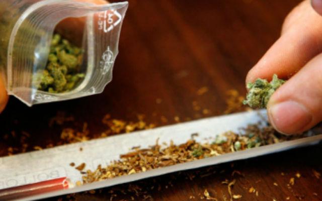 У Грузії суд дозволив курити марихуану