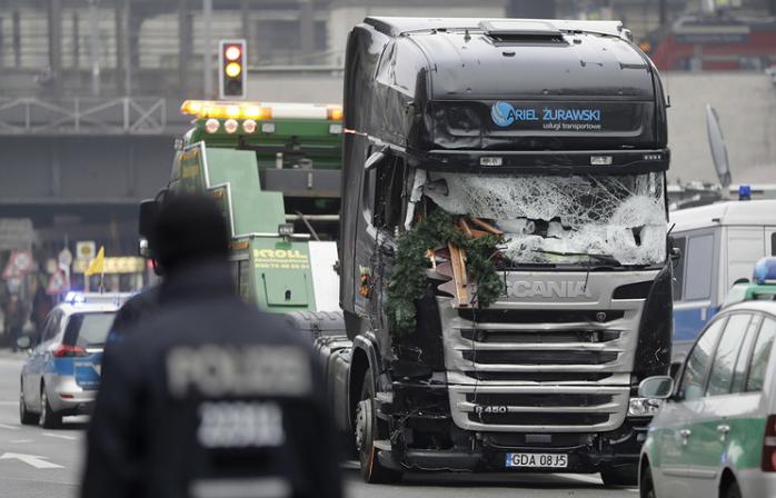 В Италии провели обыск в местах возможного пребывания нападавшего в Берлине