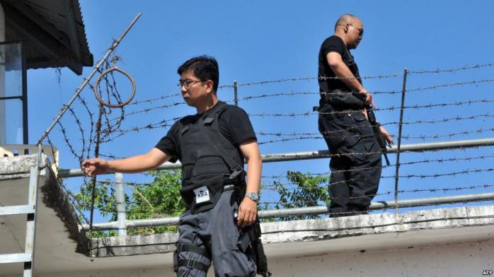 Боевики штурмовали тюрьму на Филиппинах: сбежали 130 заключенных