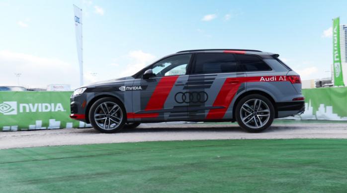 Audi оснастила искусственным интеллектом новый кроссовер (ВИДЕО)