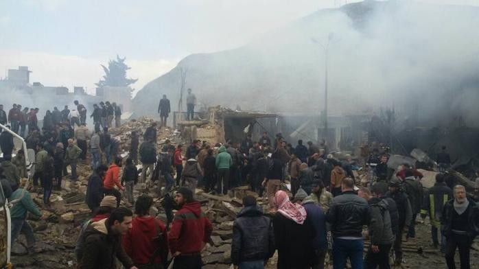 Мощный взрыв возле суда в Сирии унес 60 жизней (ФОТО, ВИДЕО)