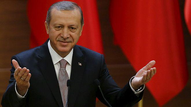 В Турции полицейские проведут в тюрьме десять месяцев за оскорбление Эрдогана
