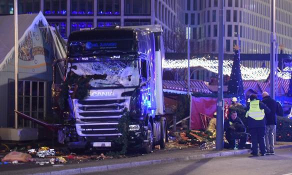 Германия обратилась к Швейцарии за помощью в расследовании теракта в Берлине