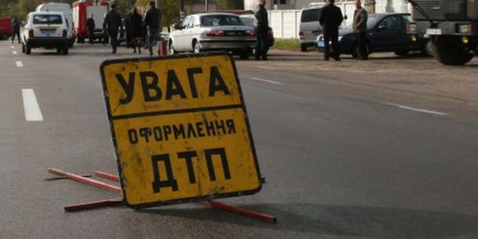 На Киевщине произошло ДТП с участием военного, есть жертвы