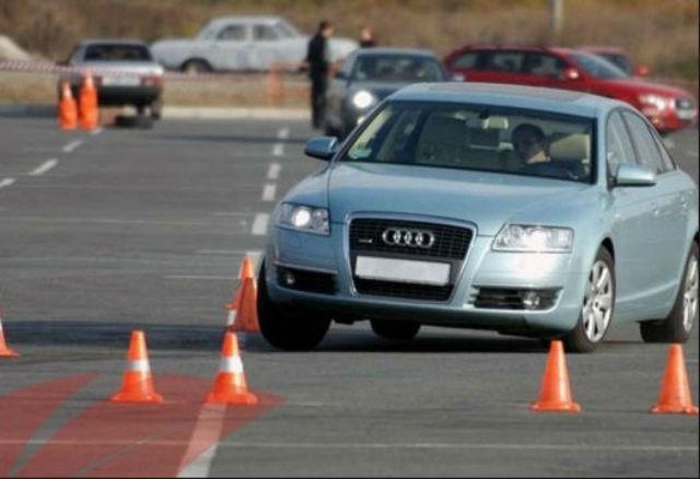 В МВД уточнили, водителям каких категорий придется пересдавать экзамены каждые 5 лет