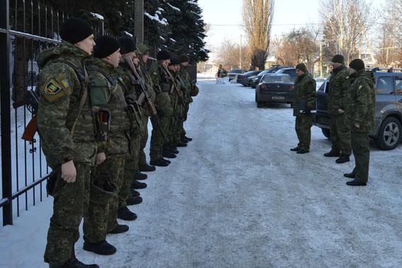 В Авдеевку для оказания помощи местному населению направили отряд полиции (ФОТО)