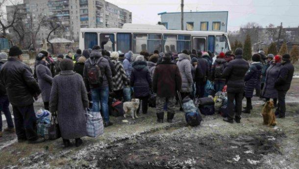 Уже 12 тыс. авдеевцев подготовлены к эвакуации в ближайшие города (ВИДЕО)