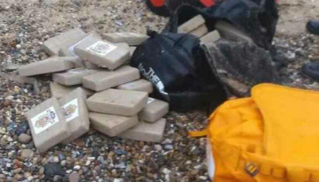 В Великобритании на берег вынесло 360 кг кокаина (ФОТО)