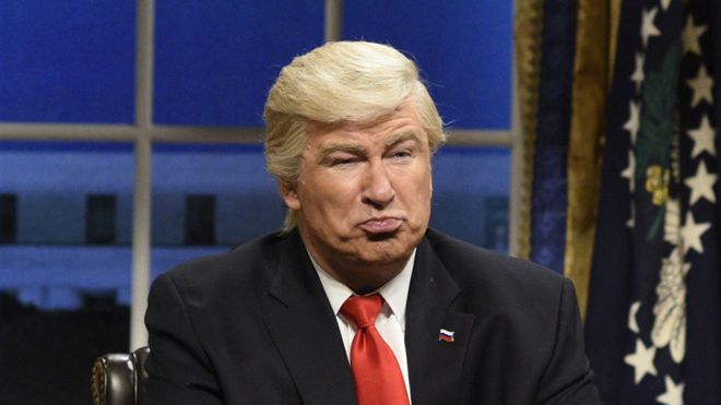 Фото: Алек Болдуин пародирует Дональда Трампа в передаче Saturday Night Live