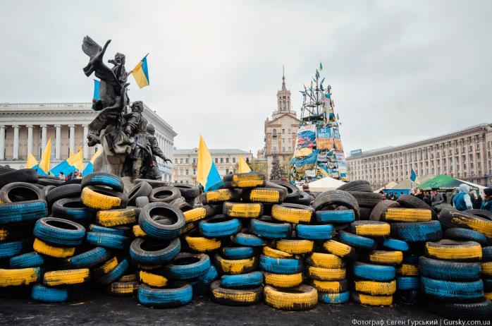 В центре Киева чествуют память Небесной сотни (ТРАНСЛЯЦИЯ)