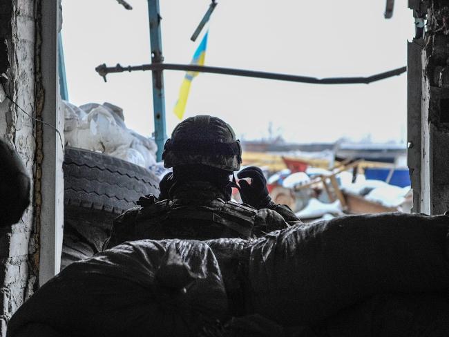 Штаб АТО: Терористи зірвали відведення озброєнь і режим тиші на Донбасі
