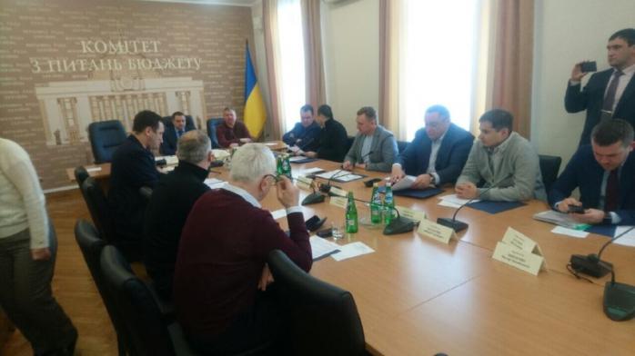 Матіос пропонує виплатити компенсації родинам Небесної сотні та бійців АТО з коштів чиновників Януковича