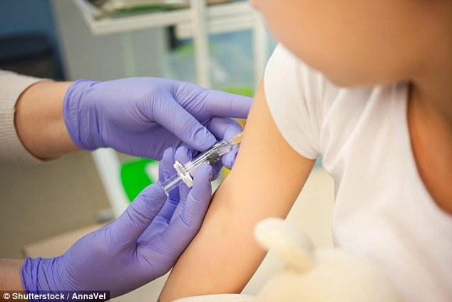 Нет прививки — нет пособий: В Австралии 140 тысяч семей лишились соцпомощи на детей