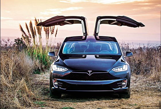 Tesla начинает производство самого доступного электромобиля
