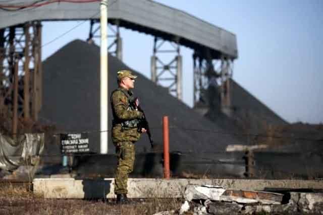 Террористическая ЛНР ввела временные администрации на шахтах Ахметова