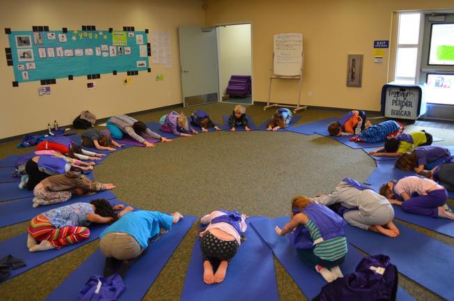Посольство Індії запропонує українським школярам уроки йоги