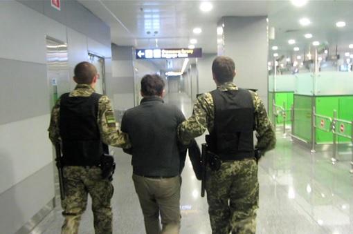 Пограничники «Жулян» не пустили в Украину группу россиян