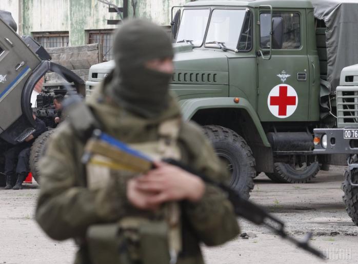 Украина за сутки потеряла на Донбассе одного защитника, девять получили ранения