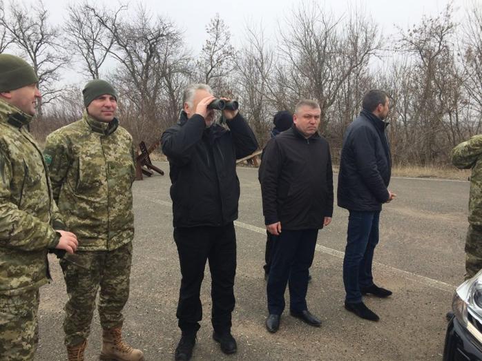 Из «серой зоны» возле Донецка выведут 9 украинских сел