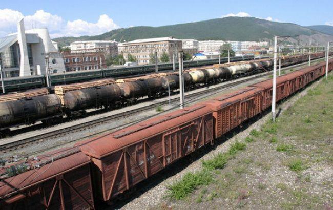 «Укрзалізниця» отменила перевозки грузов на оккупированную территорию