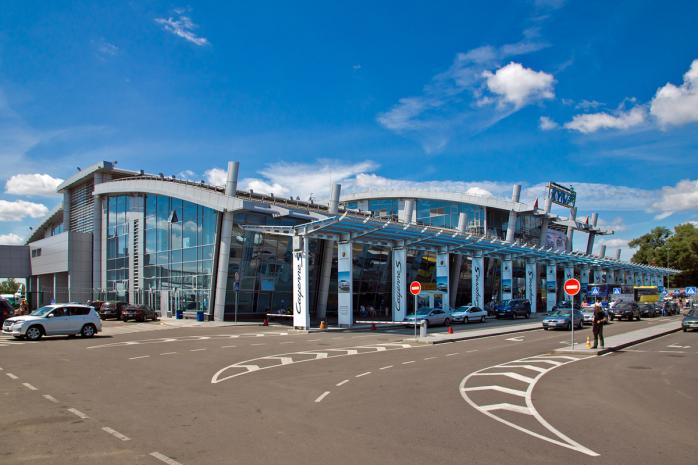 «Жуляны» закрываются на ремонт, авиарейсы переведут в аэропорт «Борисполь»