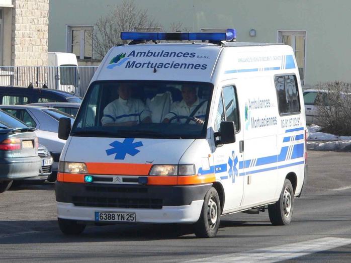 Взрыв в Брюсселе: семь человек ранены, разрушен дом (ФОТО)