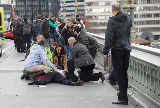 Напад біля парламенту в Лондоні: поліція заявляє про теракт