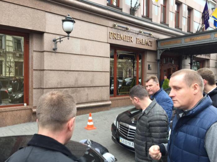 Луценко: Дружині Вороненкова і Пономарьову буде надана посилена охорона