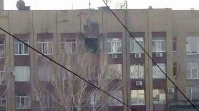 Здание так называемого министерства обороны ДНР обстреляли из гранатомета — СМИ