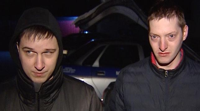 У Білорусі затримали двох російських «екскурсантів» зі зброєю та прапором України (ФОТО)