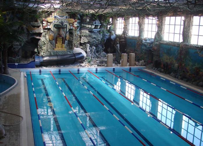 Після масового отруєння суд заарештував майно аквапарку в Харкові