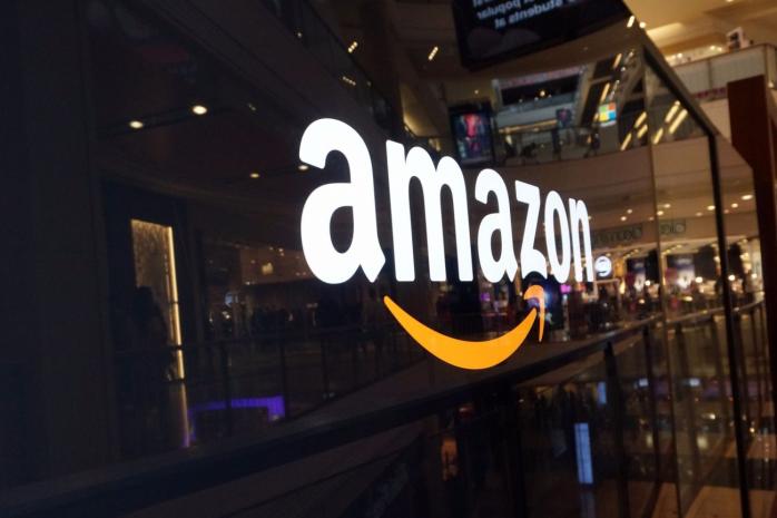 «Укрпошта» веде переговори щодо співпраці з американською Amazon