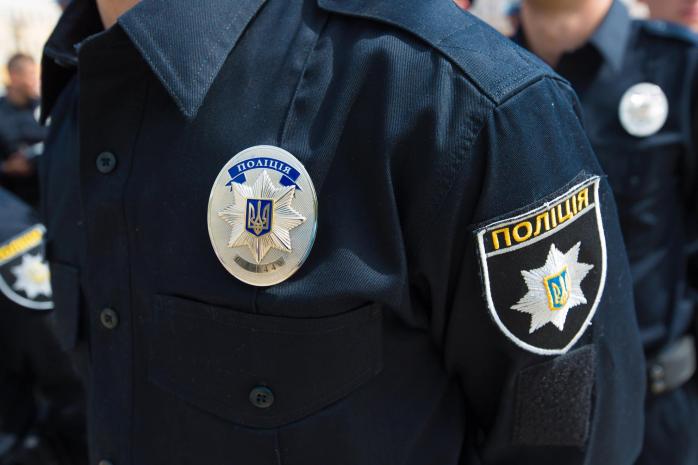 В Киеве произошли столкновения между полицейскими и протестующими под ОГА водителями маршруток (ФОТО)