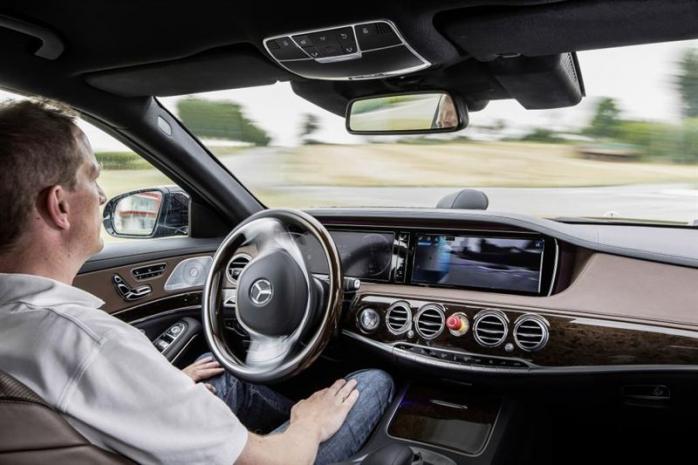 Mercedes зайнявся розробкою повністю автономної системи для безпілотних автомобілів