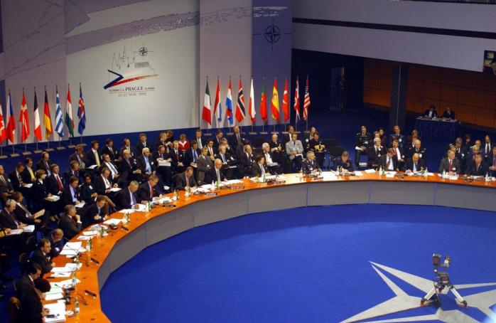 Парубій запропонував Парламентській асамблеї НАТО розглянути резолюцію щодо агресії РФ проти України