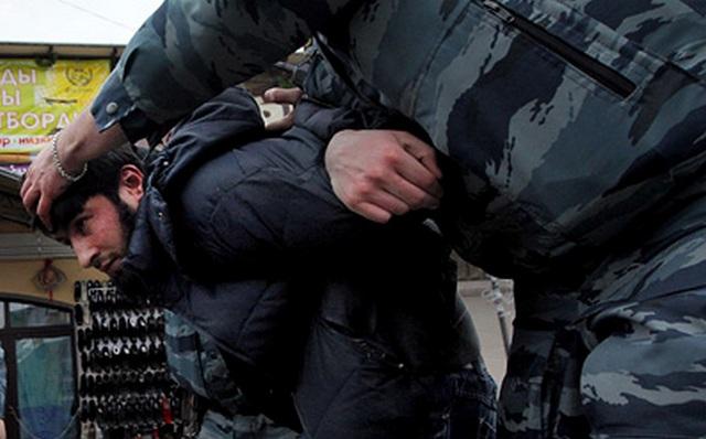 Большинство задержанных на рынке в Крыму отпустили, взяв отпечатки и ДНК