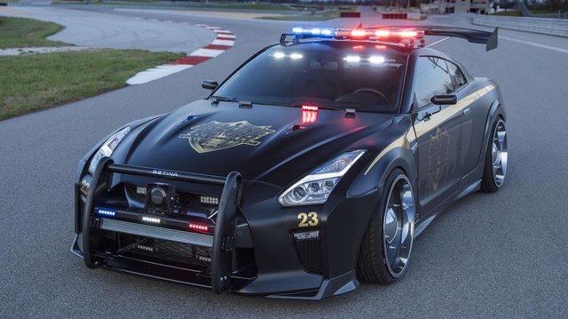 Nissan презентовал инновационный полицейский автомобиль