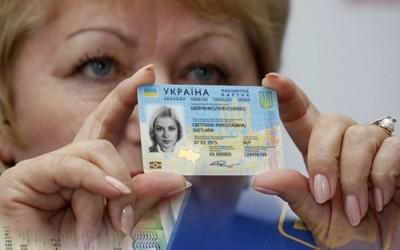 МИД: Жители аннексированного Крыма и ОРДЛО тоже смогут воспользоваться безвизом