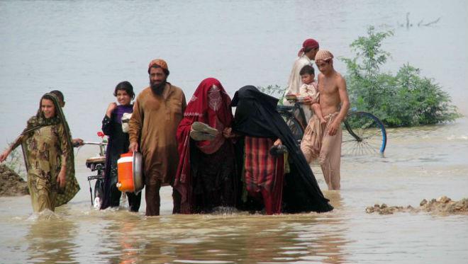 Іран потопає в потужній повені: десятки загиблих і зниклих безвісти (ФОТО, ВІДЕО)